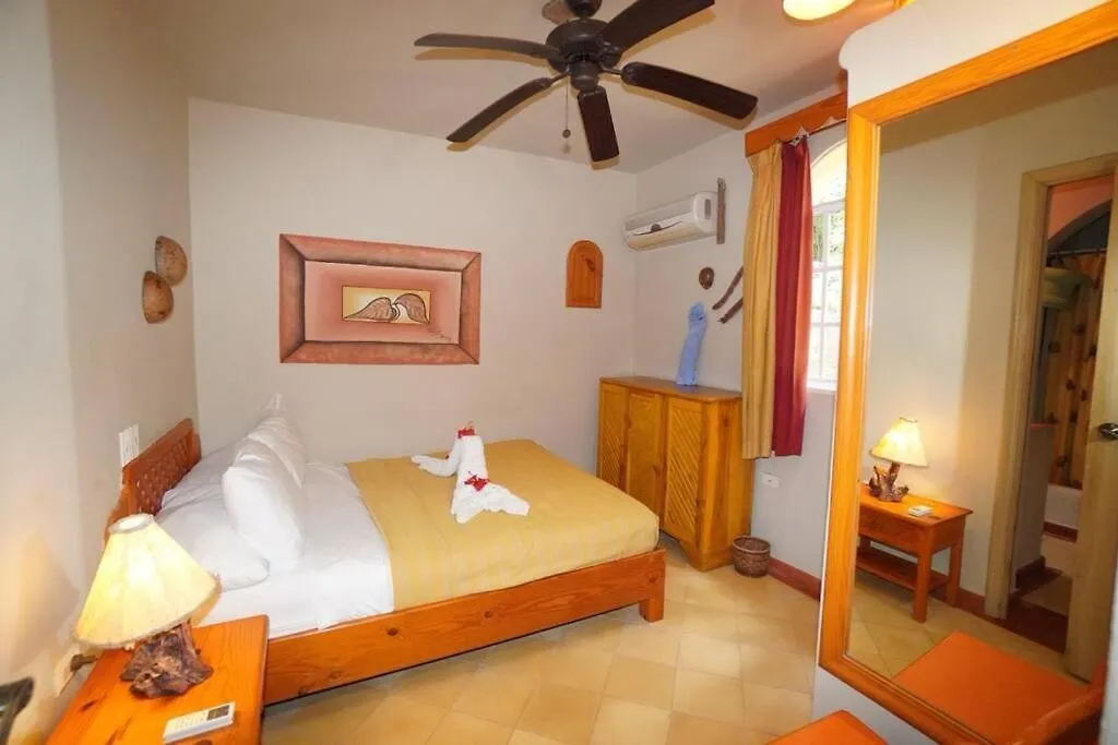 Villa Playa Bonita, Pool, Tropical Gardens Las Terrenas